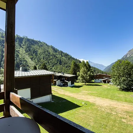 Apartment 90 M With Garden In Mont-blanc *