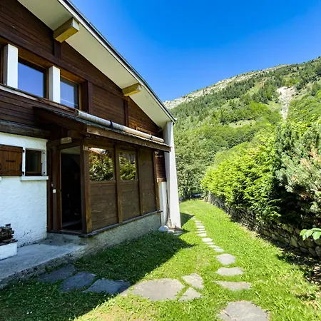 Apartment 90 M With Garden In Mont-blanc Chamonix